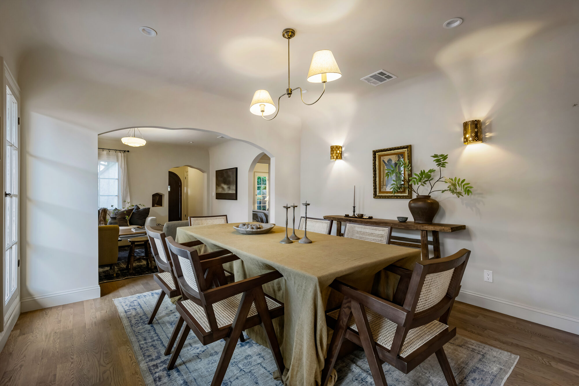 Glenhurst Avenue main house in Los Angeles — completed project photo 11