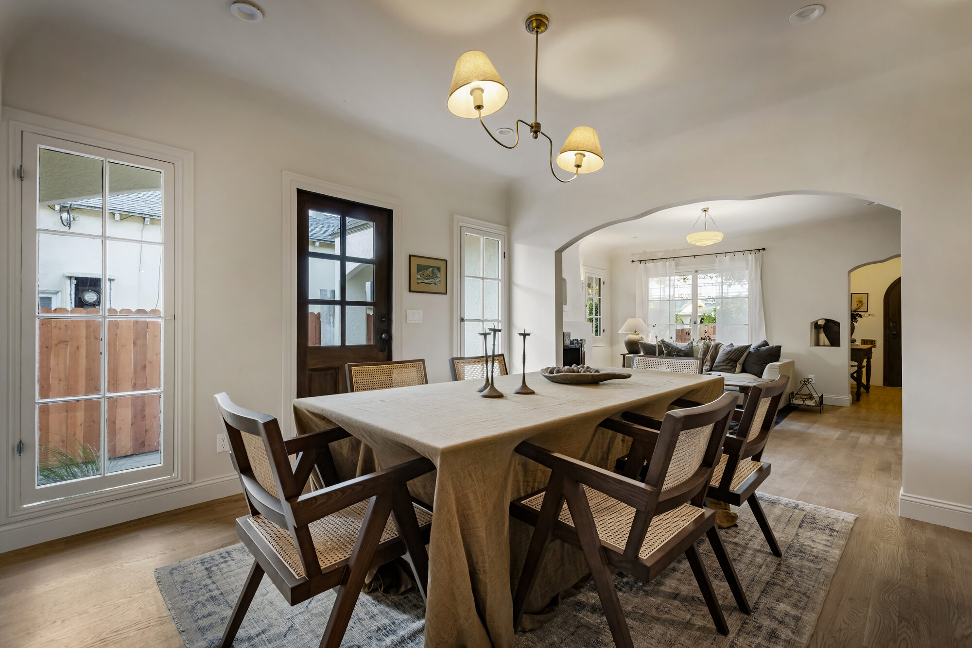 Glenhurst Avenue main house in Los Angeles — completed project photo 12
