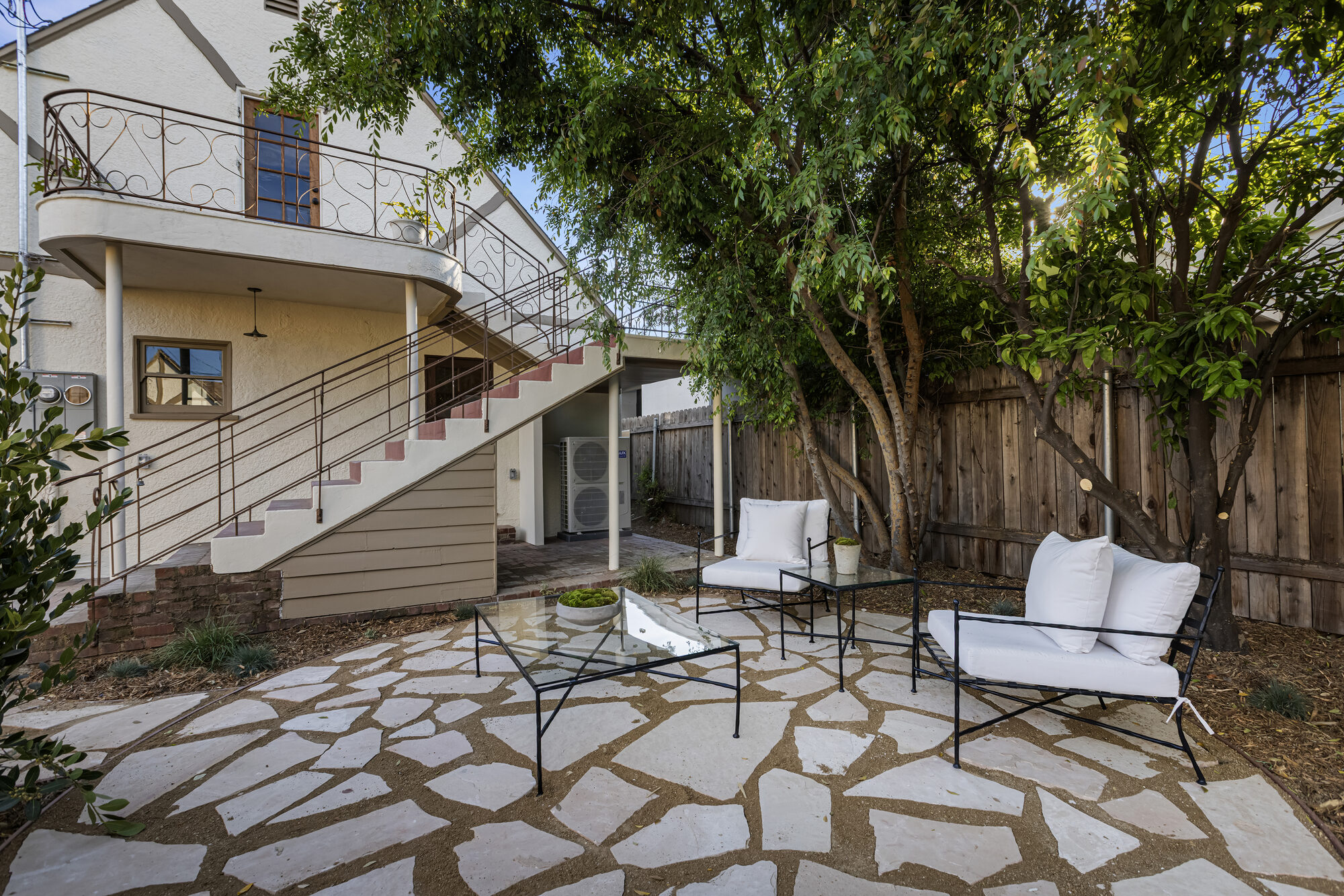 Glenhurst Avenue ADU in Los Angeles — completed project photo 9